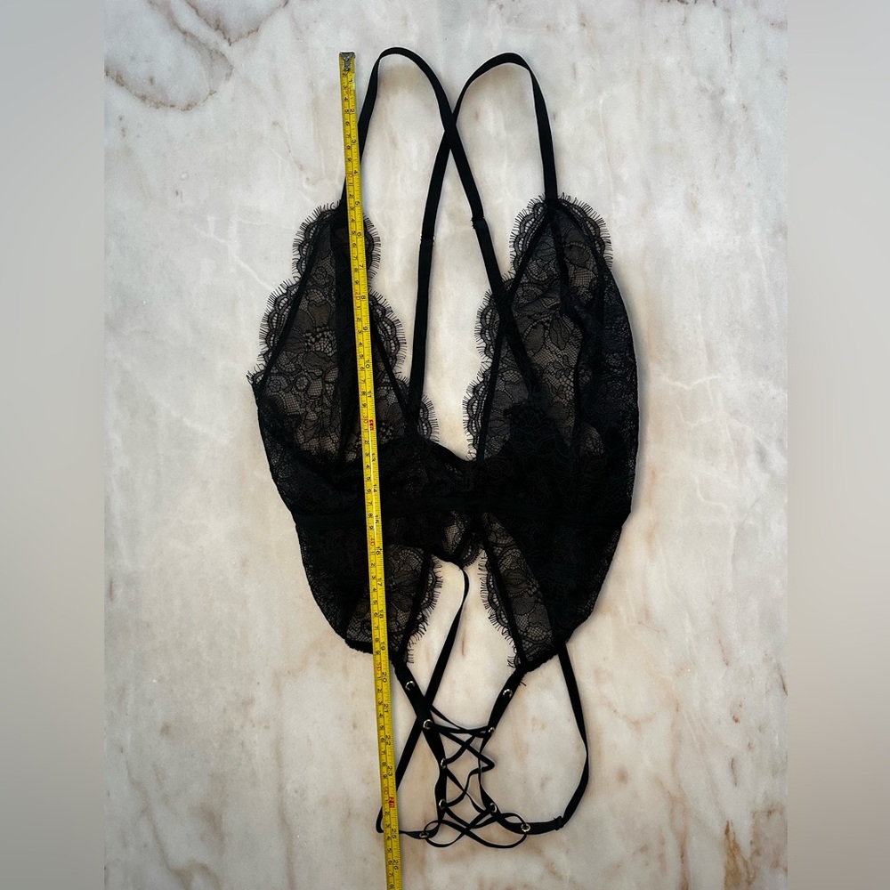 Victoria's Secret Black Lace Strappy Teddy - Picture 8 of 11